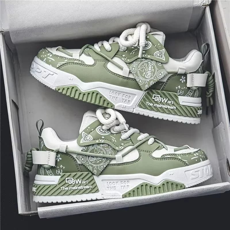 Green Men Sneakers / 39