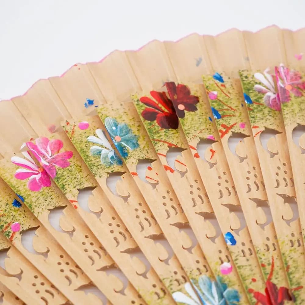 Wooden Hollow Out Wedding Favors Classical Dance Fan Decoration Crafts Party Supplies Folding Fan