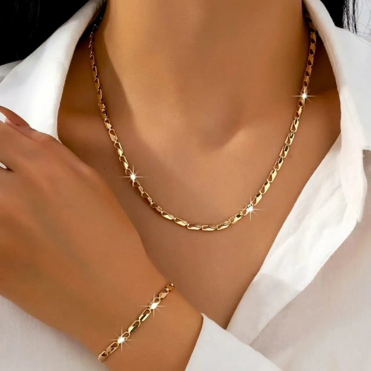 Light Yellow Gold Color