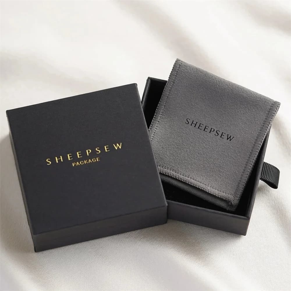 SHEEPSEW Wedding Favors For Guests Drawer Jewelry Boxes 100Pcs Customized Logo With Suede Velvet Bag For Ring Necklace Bracelet