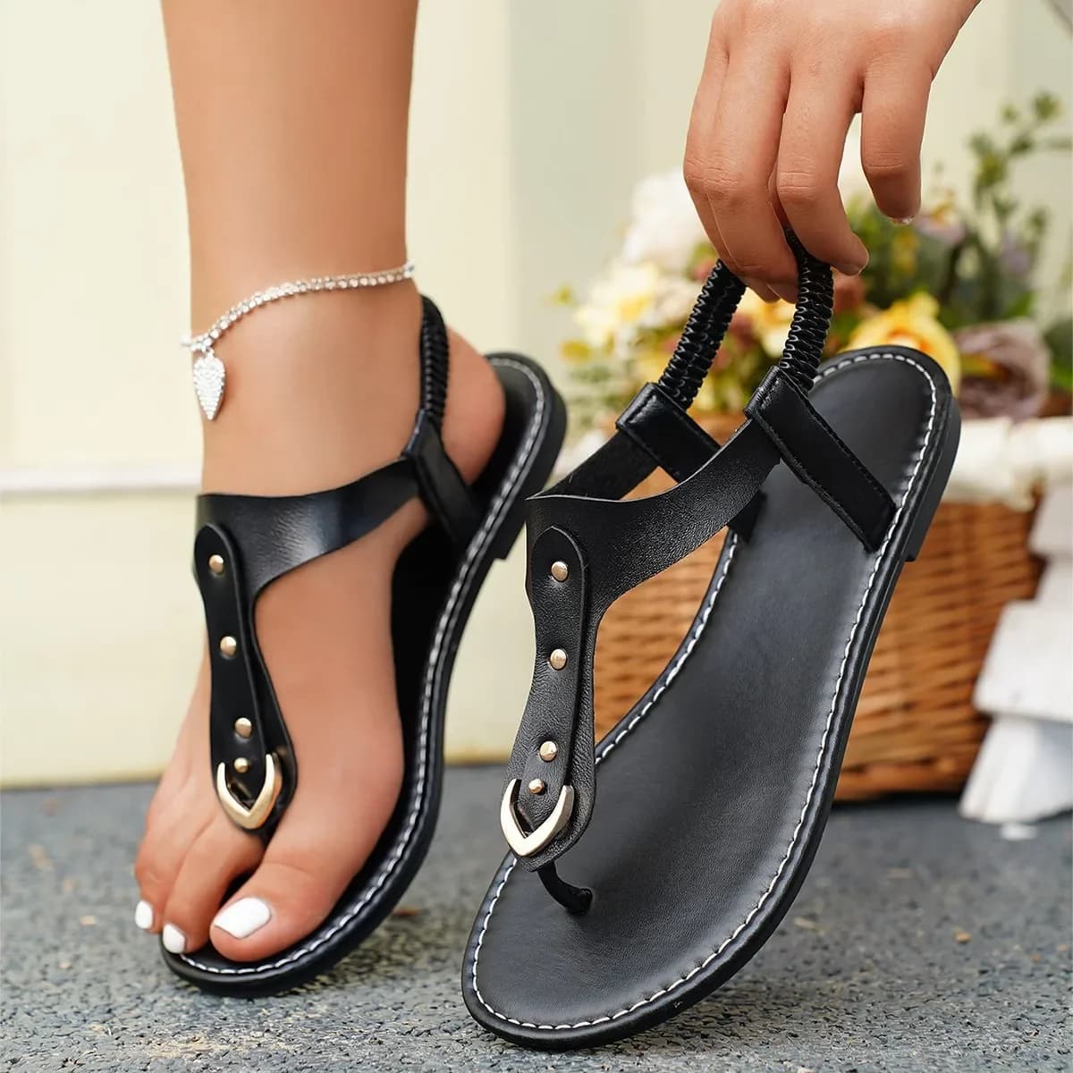 Black / 36