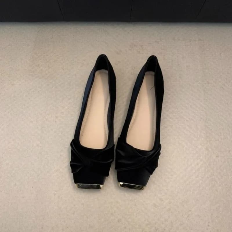black / 37