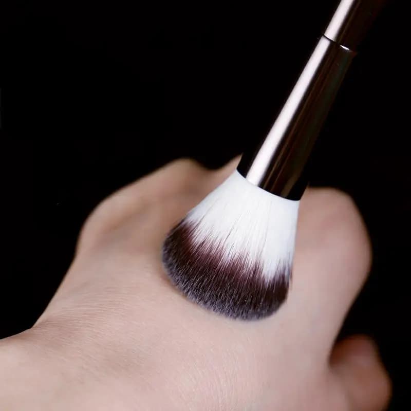 Dual-Head Makeup Brush with Metal Handle