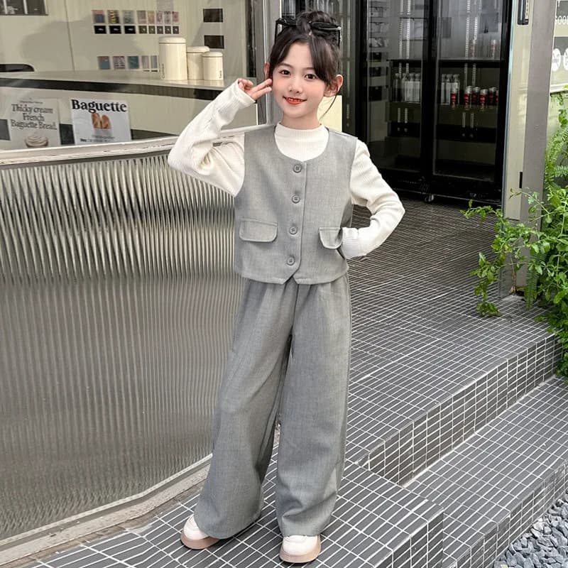 Gray / 130