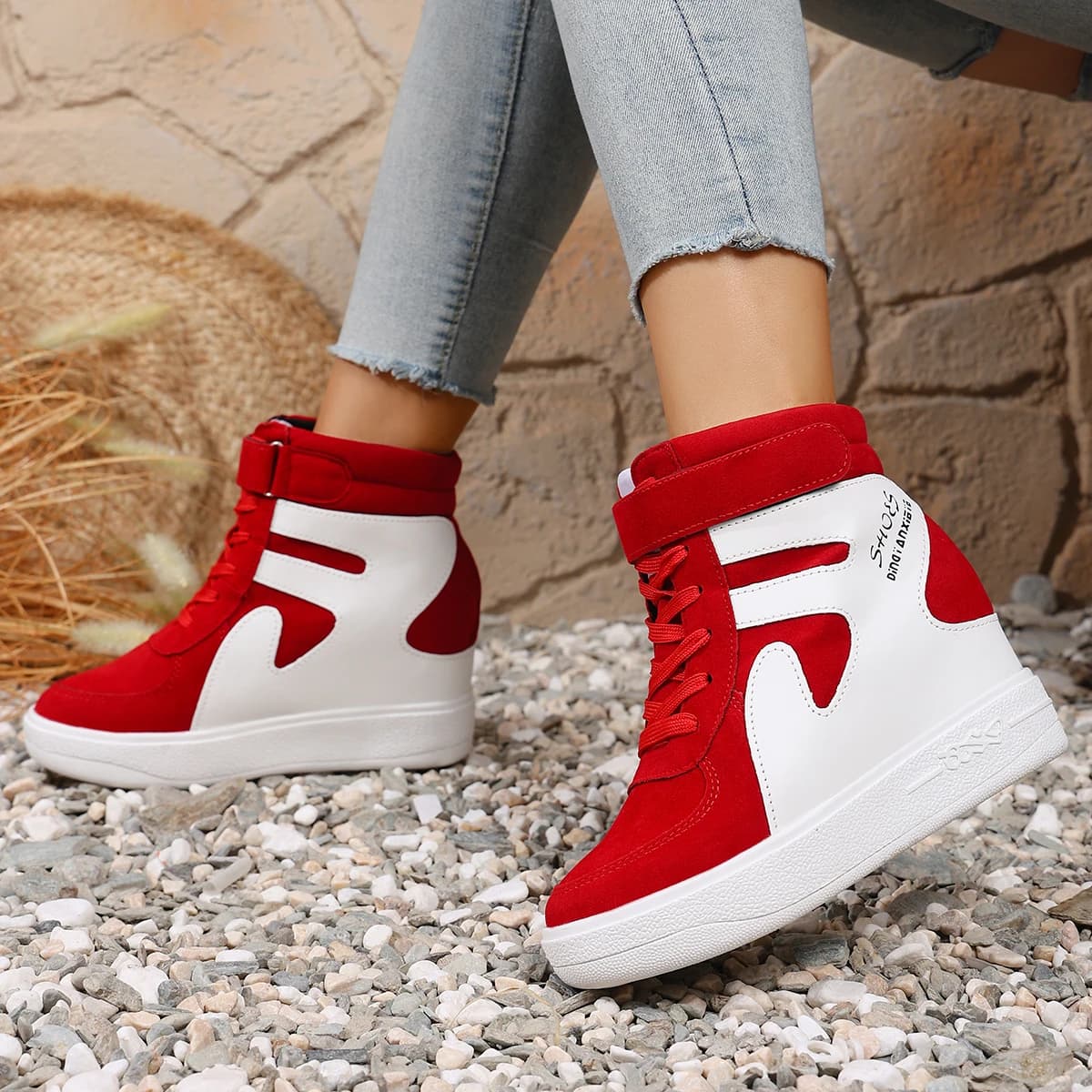 Red / 40