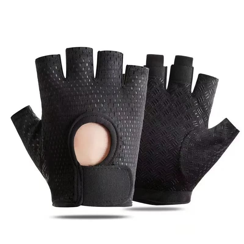 Black / M