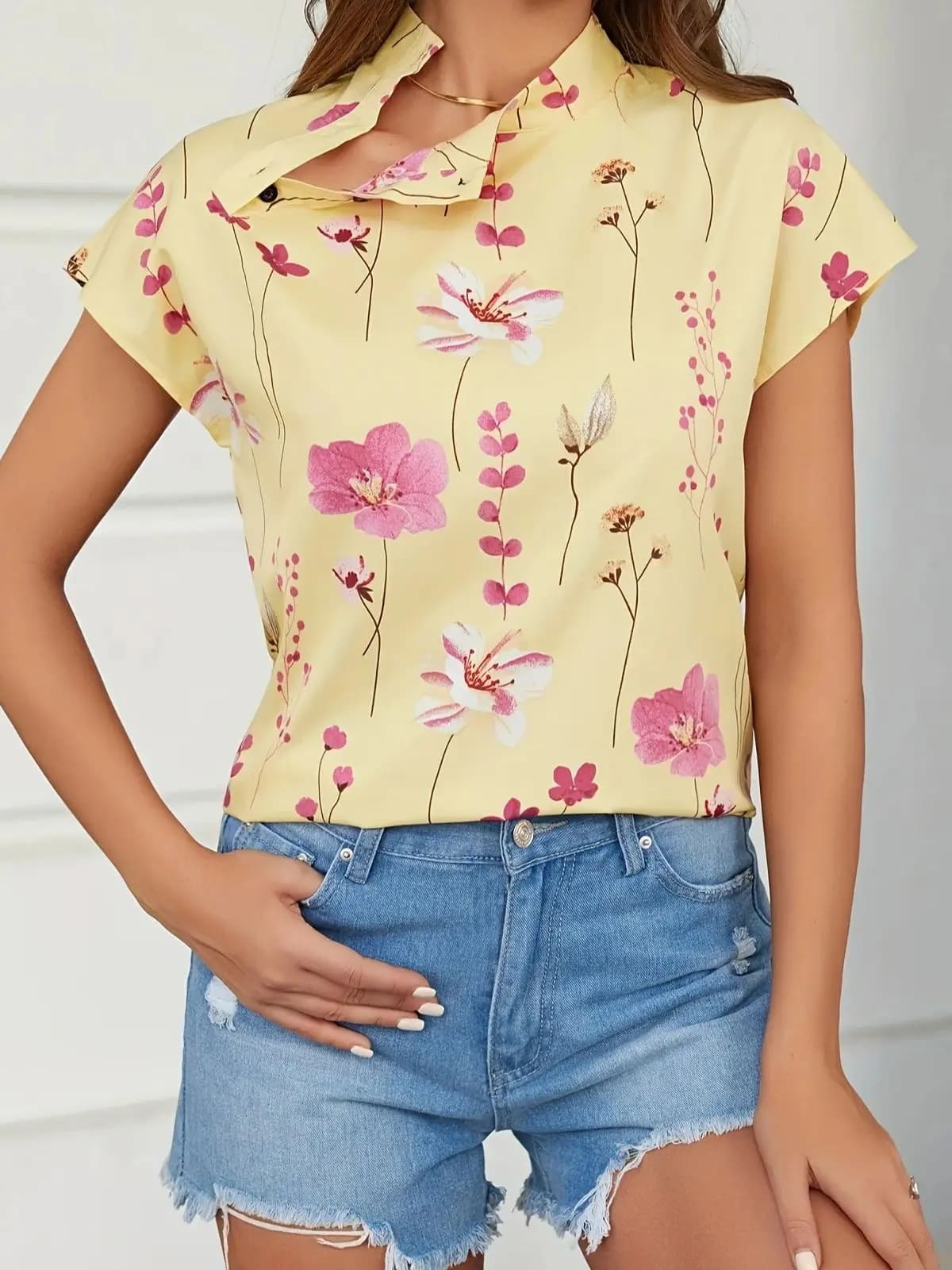 YELLOW / M