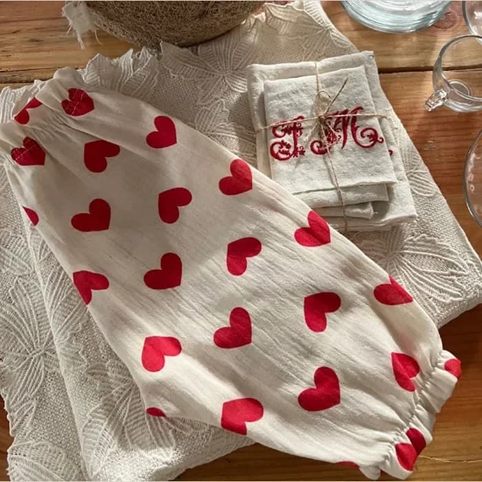 Love / 3-6M