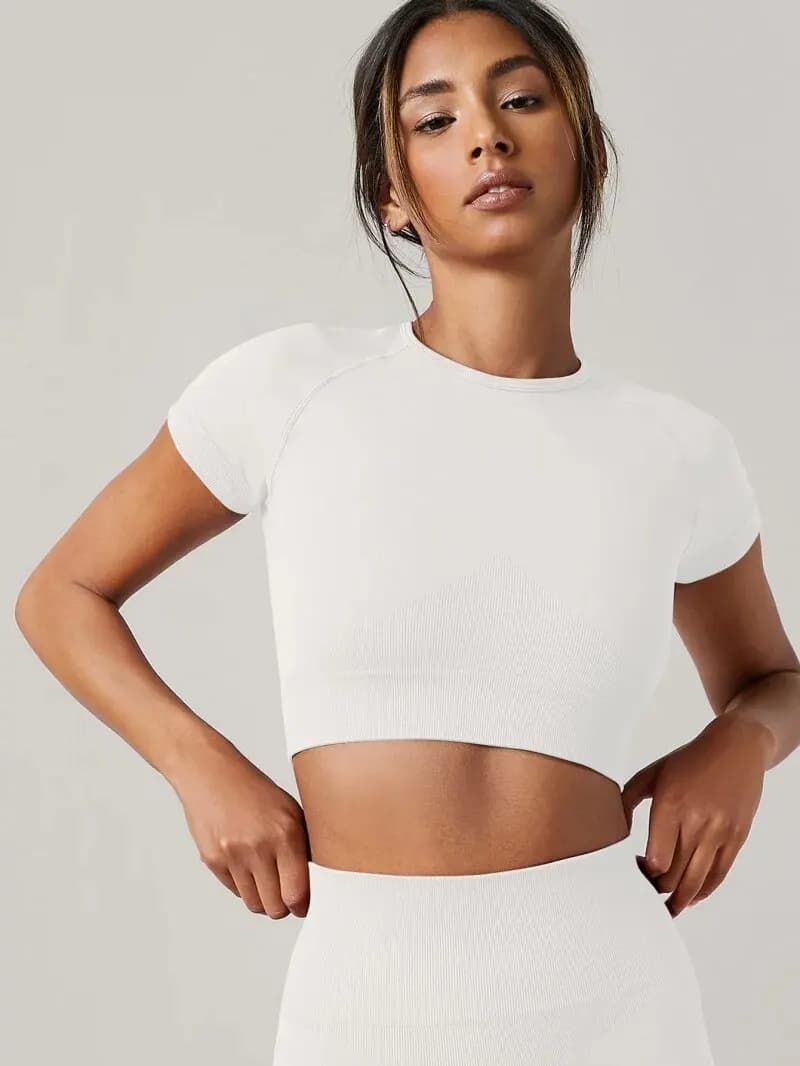WHITE / M