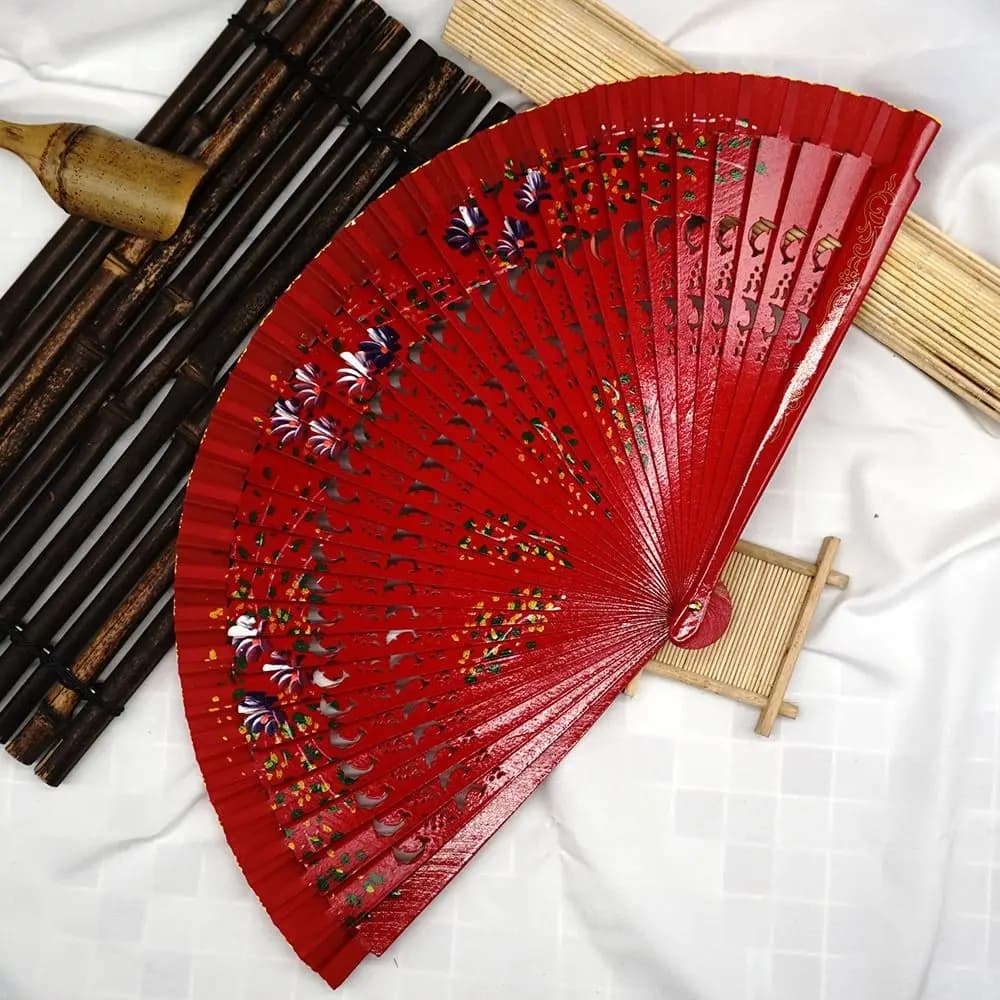 Hollow Out Wooden Home Decoration Classical Wedding Favors Party Supplies Decoration Crafts Dance Fan Folding Fan