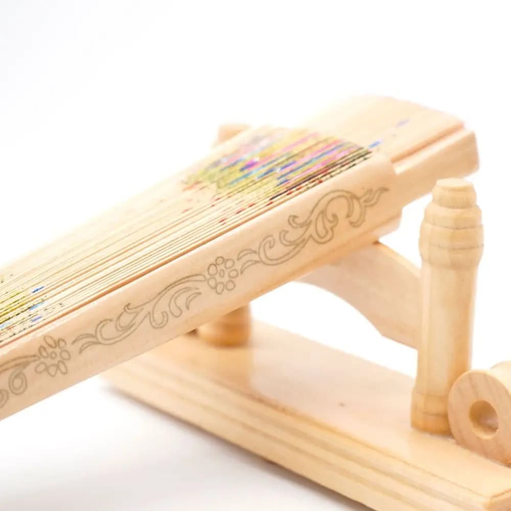 Hollow Out Wooden Home Decoration Classical Wedding Favors Party Supplies Decoration Crafts Dance Fan Folding Fan