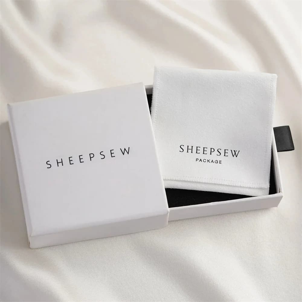 SHEEPSEW Wedding Favors For Guests Drawer Jewelry Boxes 100Pcs Customized Logo With Suede Velvet Bag For Ring Necklace Bracelet