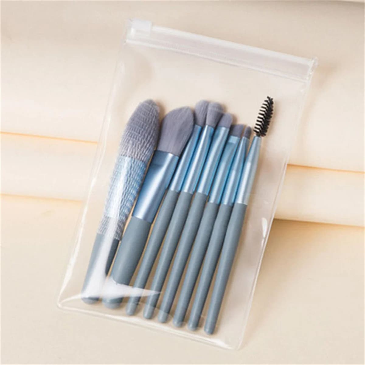 8pcs