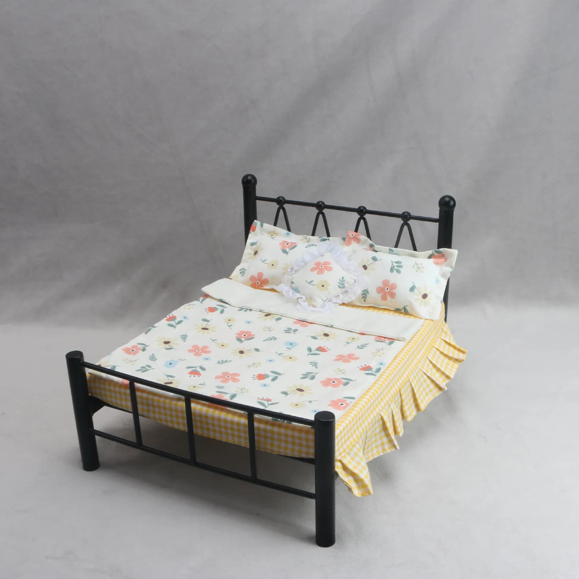B four-piece set