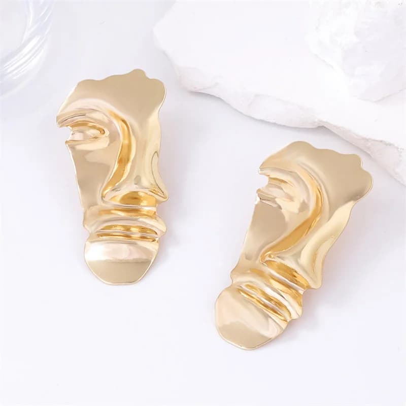 gold earring