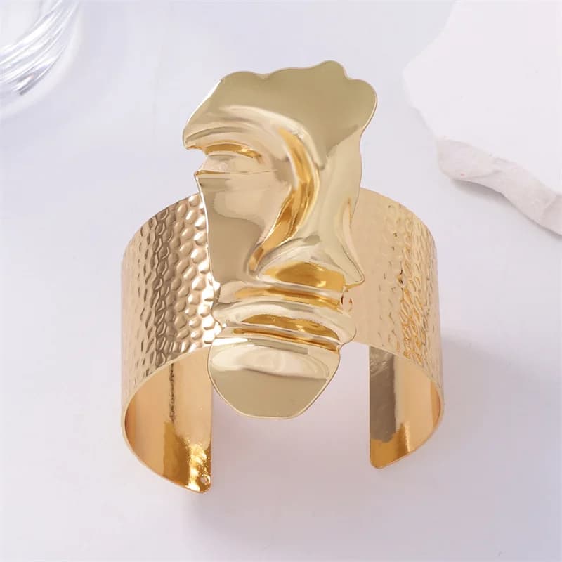 gold bracelet