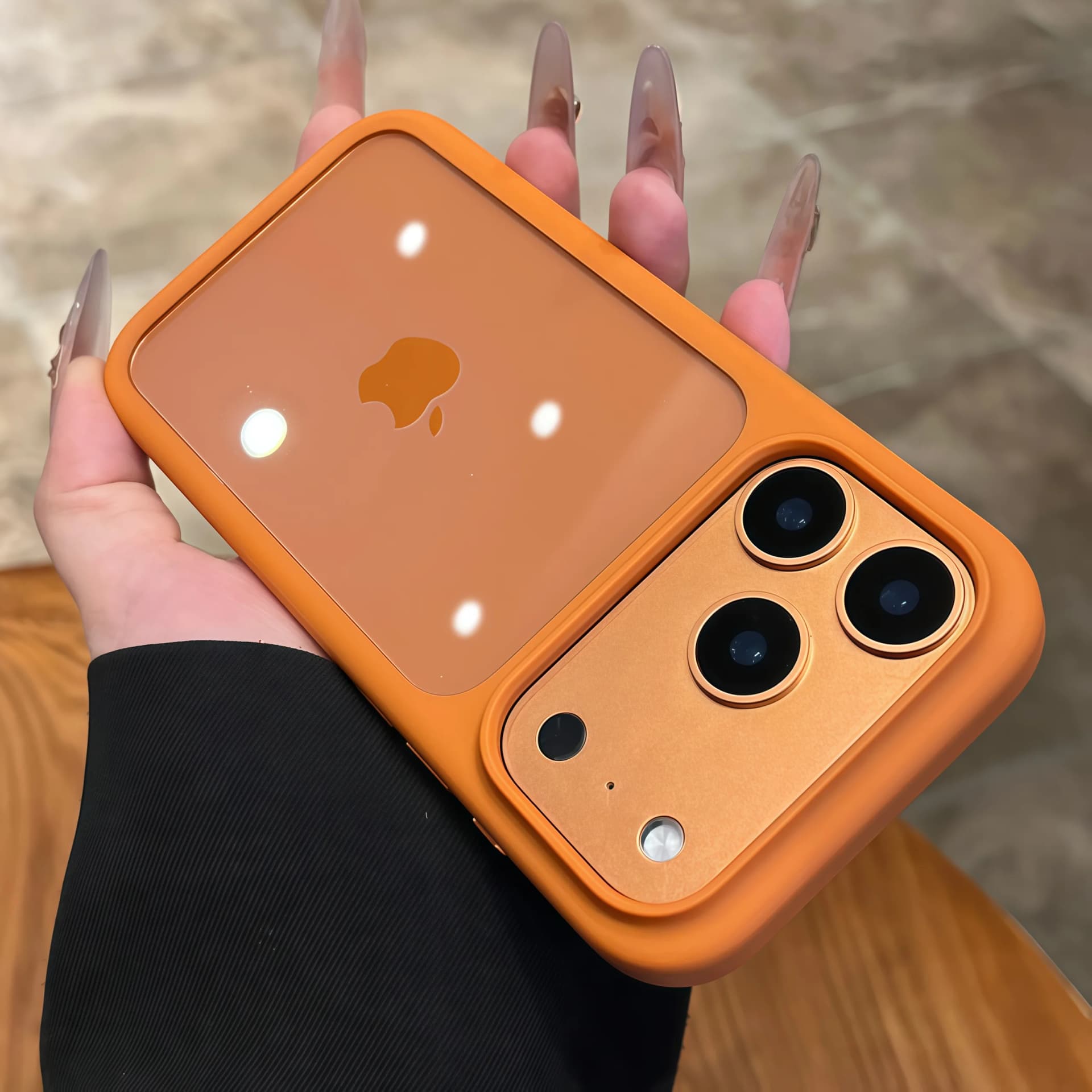 Orange / iPhone 18 Pro Max
