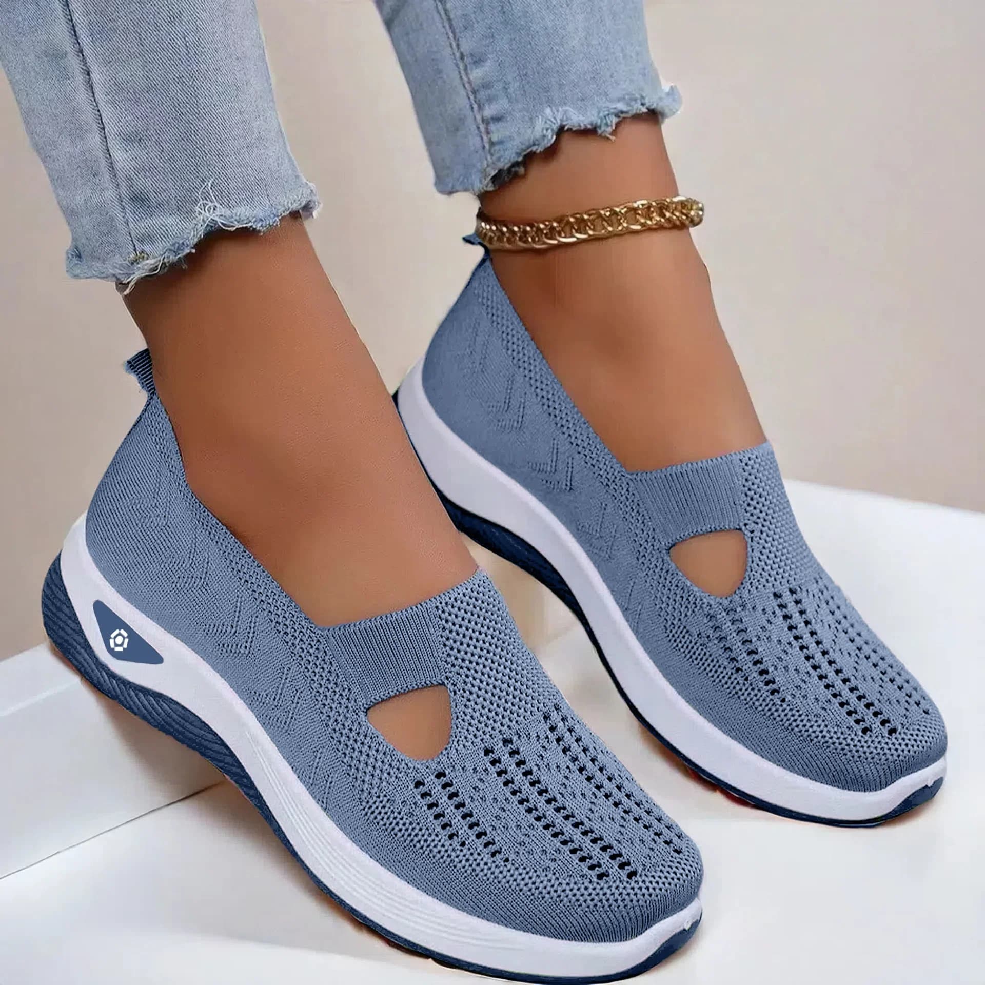 sky blue / 38