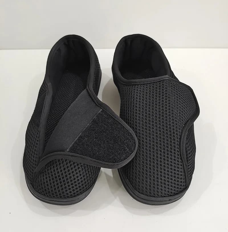 Black / 45-46
