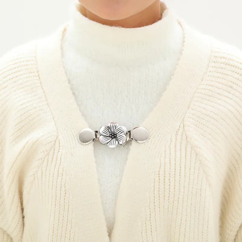 Vintage Brooch Scarf Clip for Women's Clothing