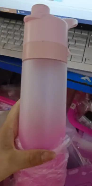 Spray Water Bottle Large Capacity