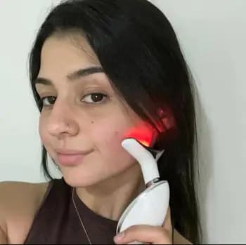 Beauty Facial Massager, 7 Color Wavy Acne Beauty Microcurrent Facial Device Skin Firming for Face Neck Beauty Device