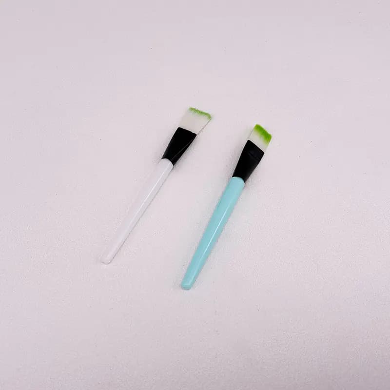 Face Mask Tools - White Handle Makeup Brushes