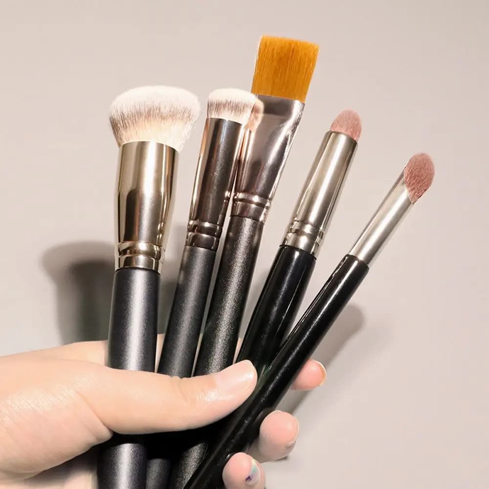 Large Kabuki Foundation Brush Set