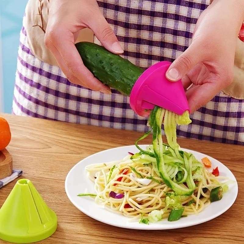 Kitchen Rotating Spiral Vegetable Slicer Peeler