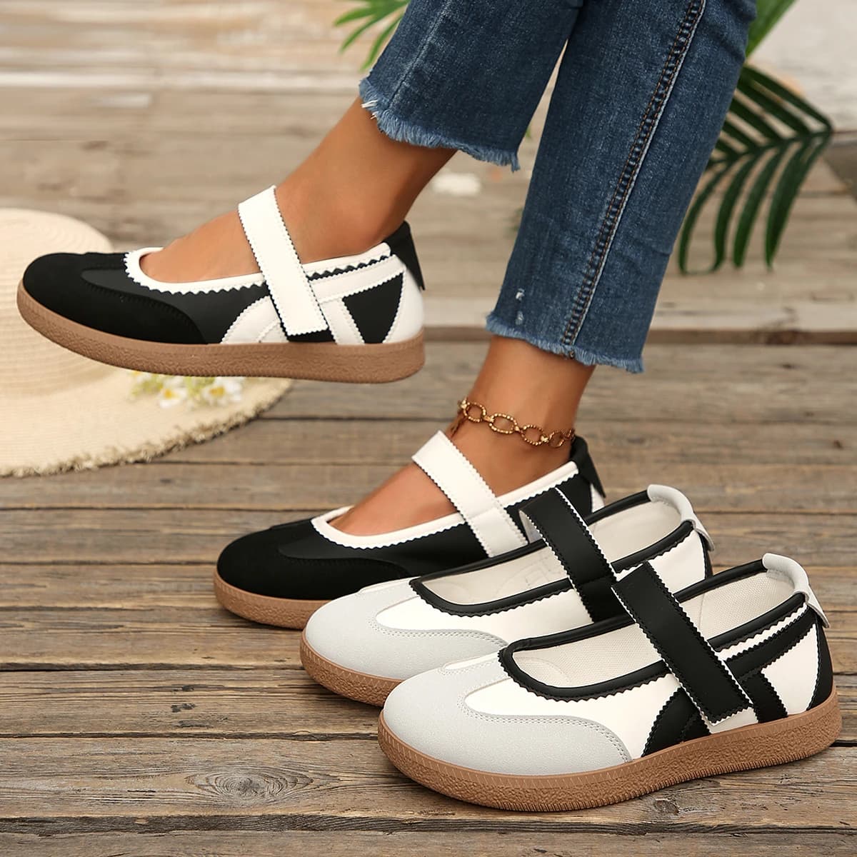 Women's Solid Shallow Comfort Casual Sneakers