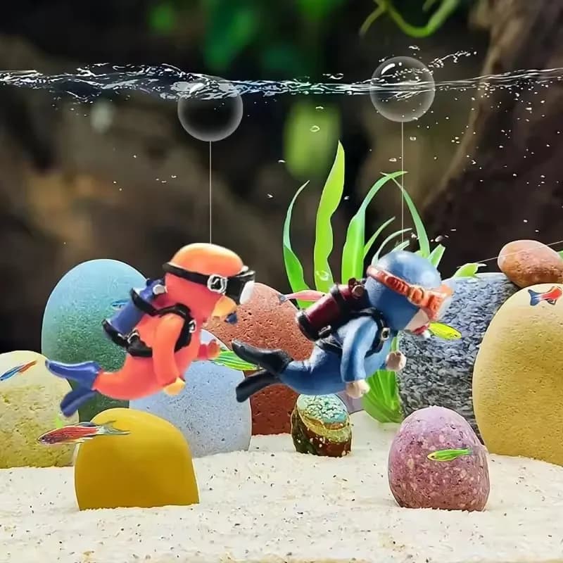 Fish Tank Decoration Resin Landscaping Small Ornaments Mini Diver Glow Aquarium Decor Floating Ball Aquarium